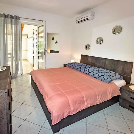 Appartement In Vranici - - Istrien 47130 *