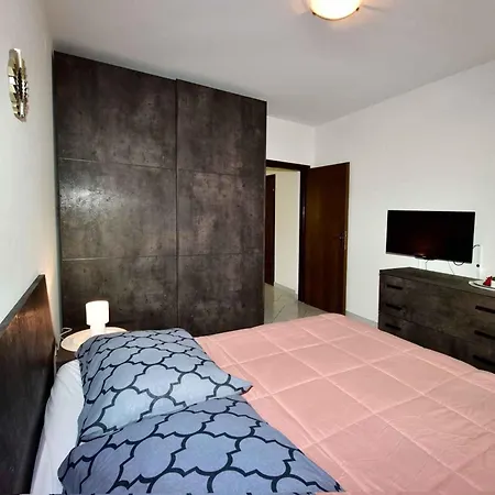 Apartament In Vranici - - Istrien 47130 *