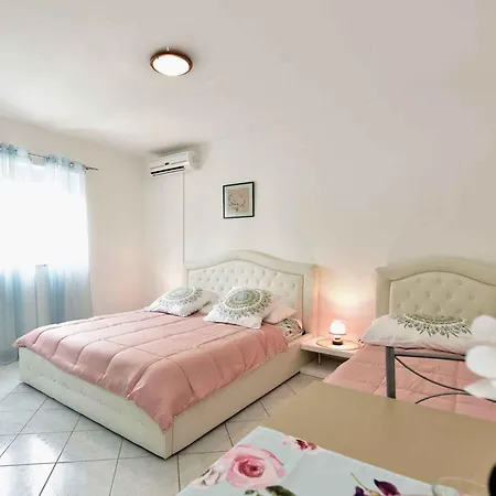 Appartement In Vranici - - Istrien 47130 *